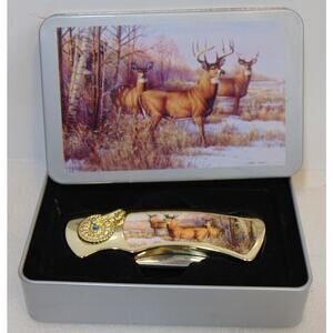 Wildlife Lockback Buck Deer Knife Collectible Tin Stainless Steel Blade Feathers